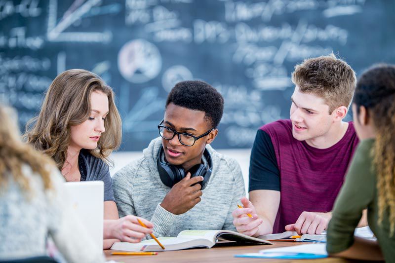 Scholarships for high school juniors
